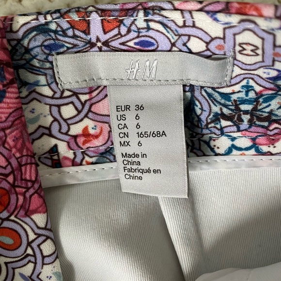 H&M Skirt Floral Pencil Skirt - Picture 6 of 6